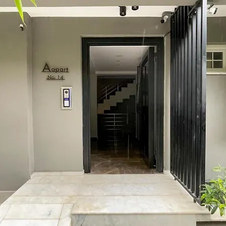 A Old Town Aparthotel 4*