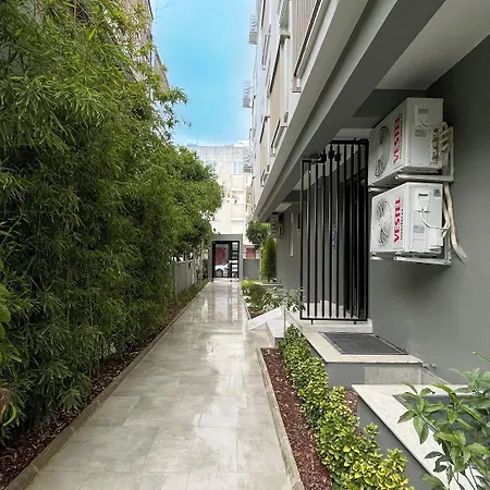 A Old Town Aparthotel 4*