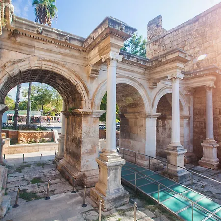 Aparthotel A Old Town Antalya