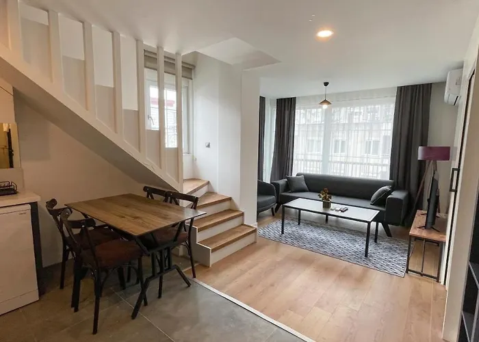 A Old Town شقة فندقية أنطاليا